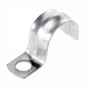 Скоба металлическая однолапковая СМО d25 26 мм отв. d 6,5 мм (100 шт/уп) Промрукав