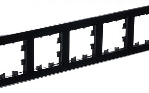 Atn321005 5 постовая рамка, орг. стекло, черный