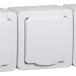 Iek germes plus Бел Розетка 3 мест. 6мод. в сборе с корпусом с З/К откр. уст ки16А 220 250В с крышко