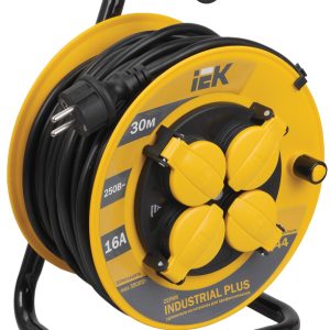 Iek industrial plus Катушка УК30 с т/з 4 места 2Р+pЕ/30метров 3х1,5мм2 ip44 industrial plus wkp15 16