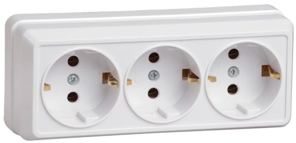 Iek oktava Белый РС23 3 ОБ Розетка 3местн. с з/к 16А откр.уст. ero31 k01 16 dc